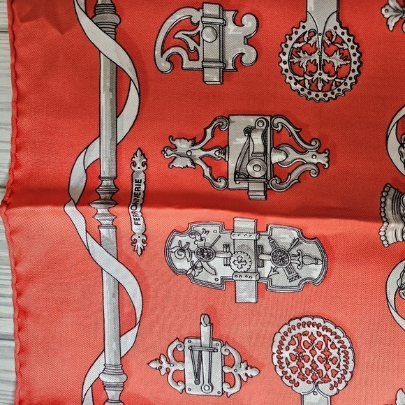 Hermès Ferronnerie Petit Carre 45 Scarf in Red and Gray - Picture 10 of 16